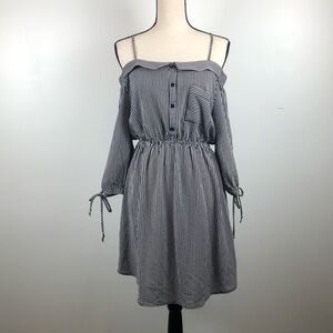 Monteau Los Angeles Black/white  striped dress SZ M